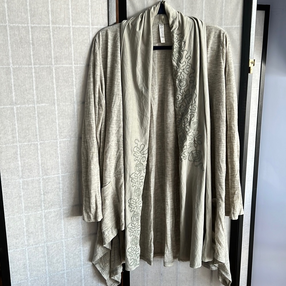 Cardigan by Monoreno